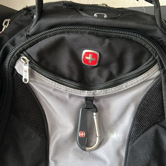 SWISSGEAR 1900 ScanSmart Laptop Backpack - Urban Heather - Picture 3 of 13